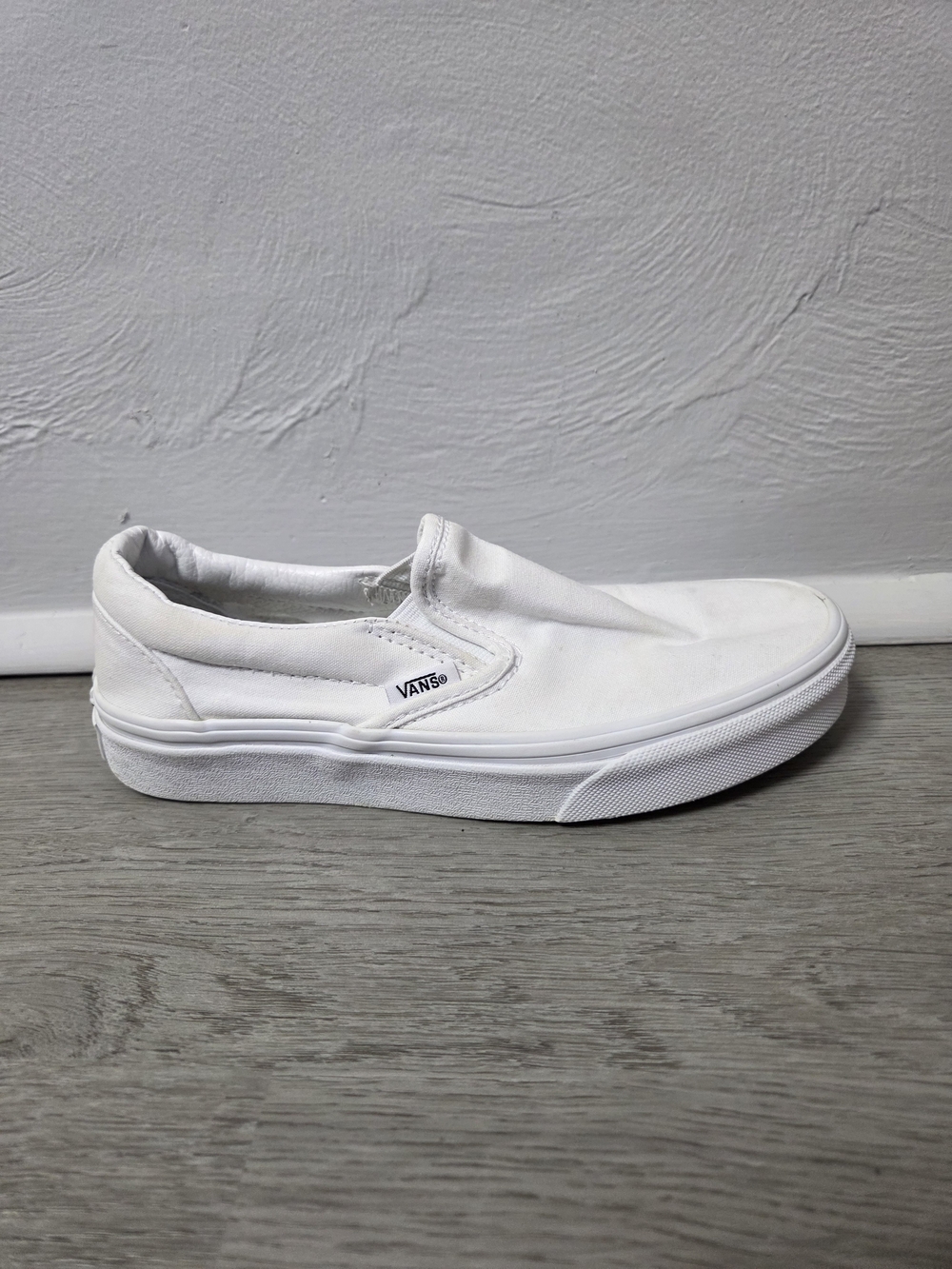 Vans Women’s White Canvas Classic Slip-On Sneakers Shoes Size 5.5 - Picture 9 of 13